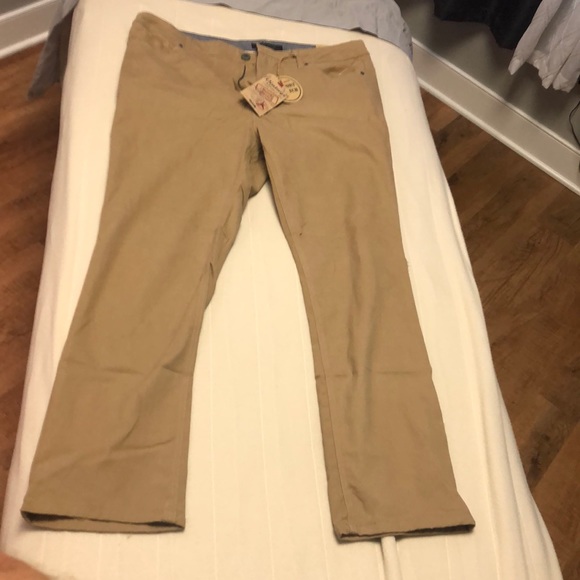 Men’s Nee Khakis Tags on - Picture 3 of 4